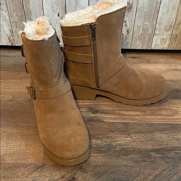 BearPaw Tan Suede Winter Boots - Picture 4 of 5